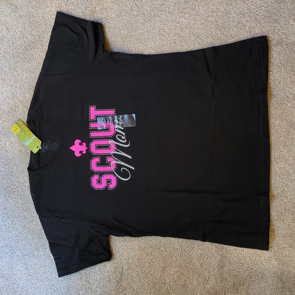 Scouting America "Scout Mom" Graphic Tee - Picture 1 of 4